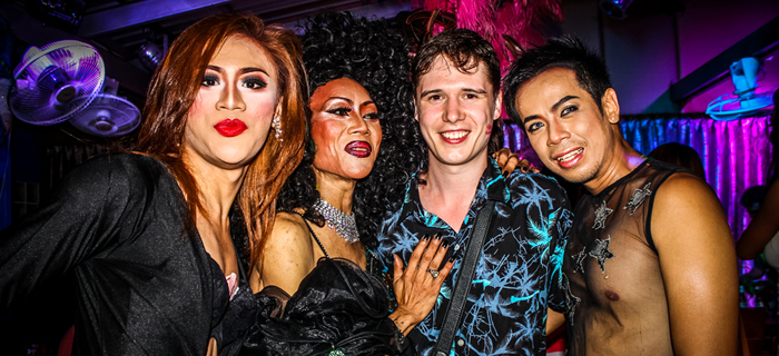 Shemale clubs benefits - visit trans friendly clubs near you to meet shemales!